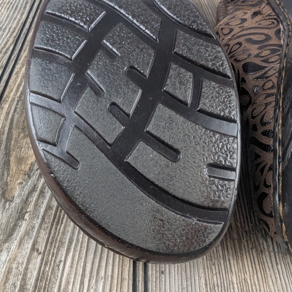 BOC Peggy Leather Dual Texture 9.5 Leather Clogs - Picture 8 of 15